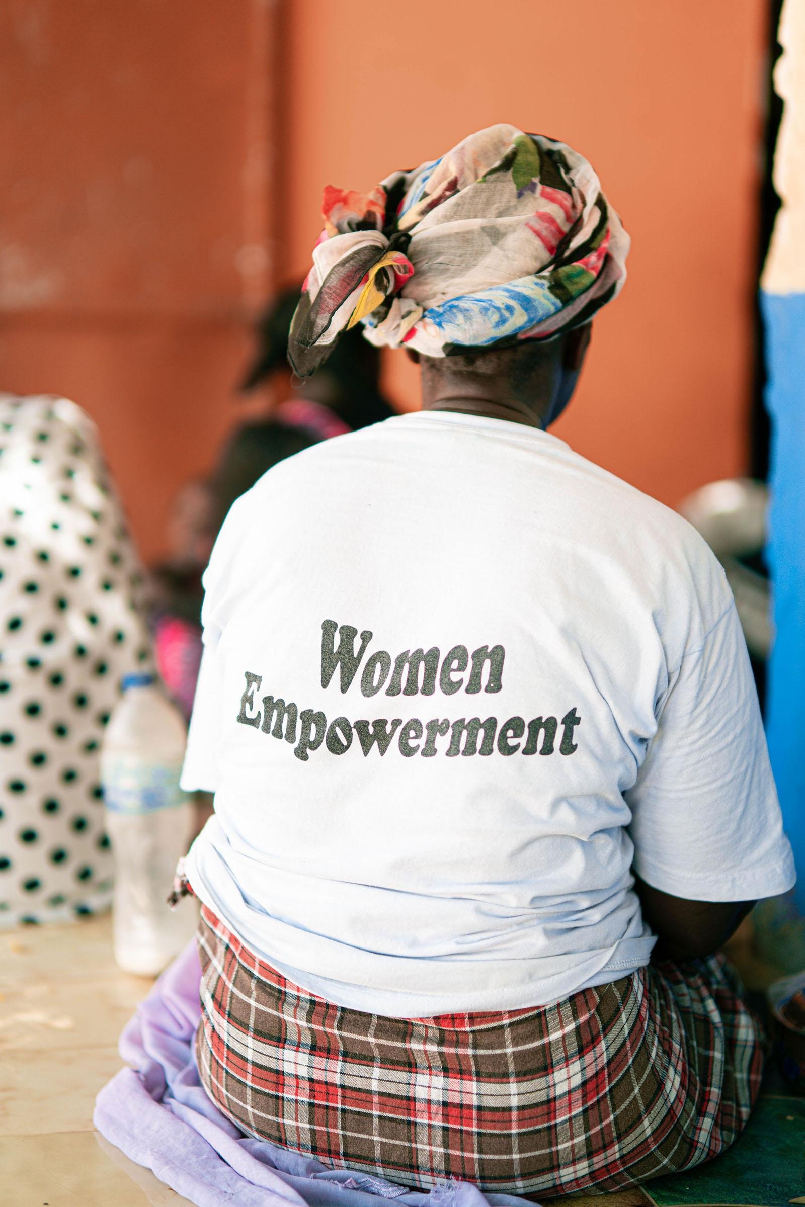 mujer y emprendimiento en Gambia